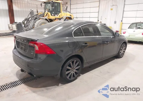 2015 Volvo S60 T5 Premier из США, поврежденный, VIN YV1612TB1F1307786